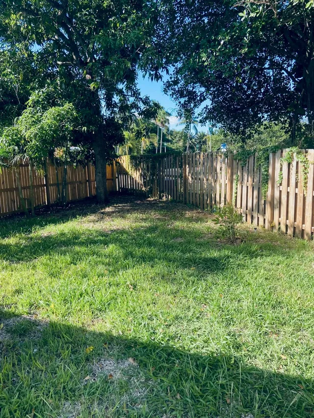 Residence photo 33