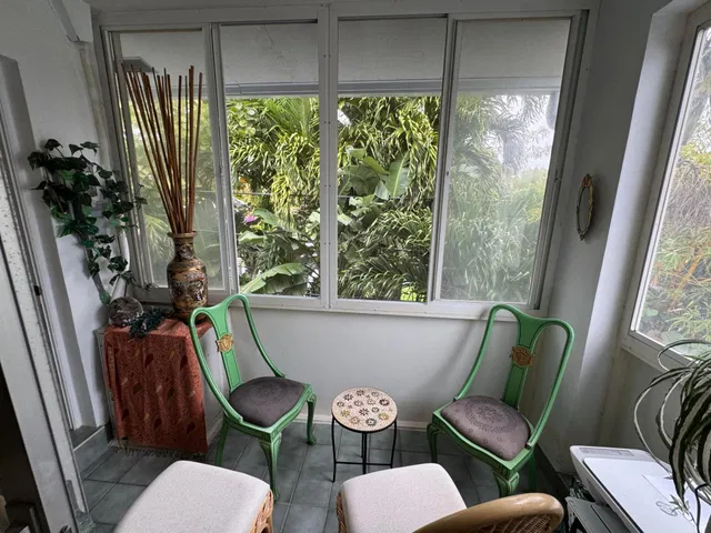 Unit 5-203 photo 14