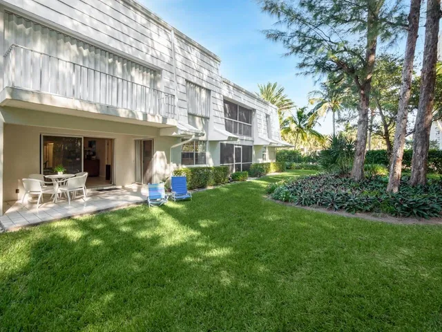 Singer Island Residence photo 15