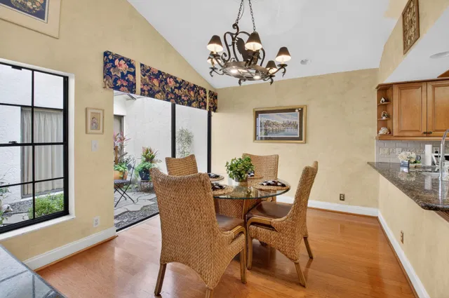 Residence photo 29