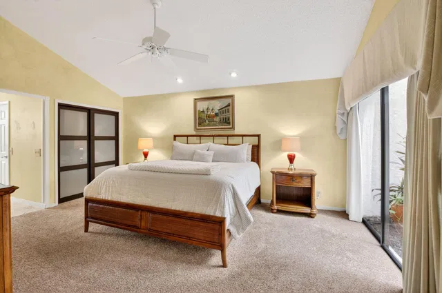 Residence photo 33
