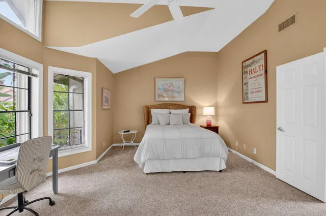 Residence photo 45