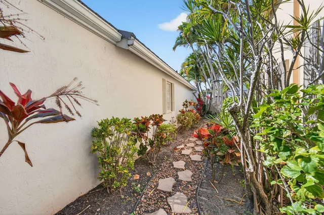 Residence photo 49