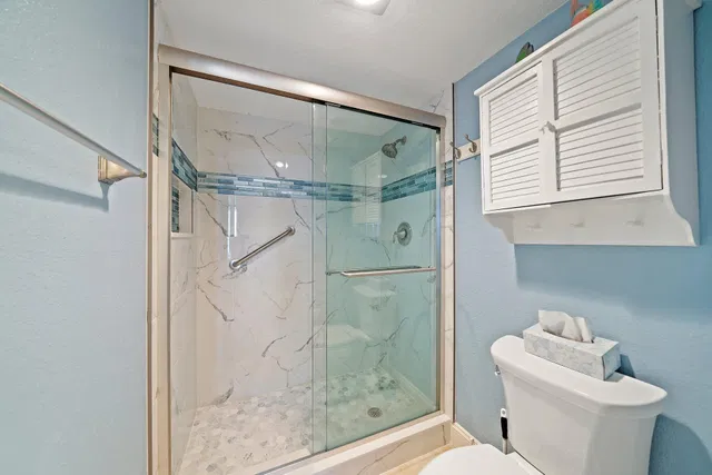 Unit 609 photo 23