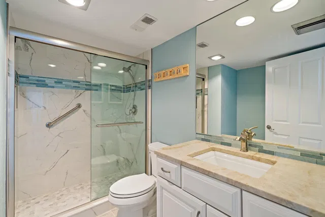 Unit 609 photo 27