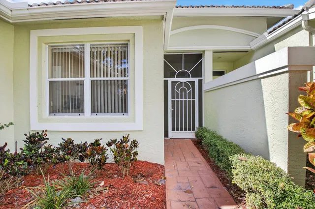  Residence photo 5