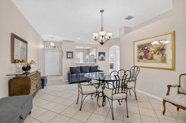  Residence photo 6
