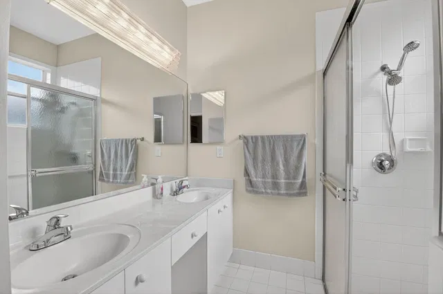  Residence photo 26