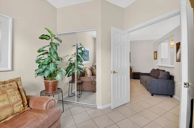  Residence photo 28