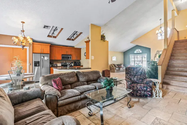 Residence photo 8