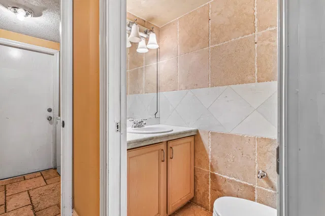 Residence photo 12