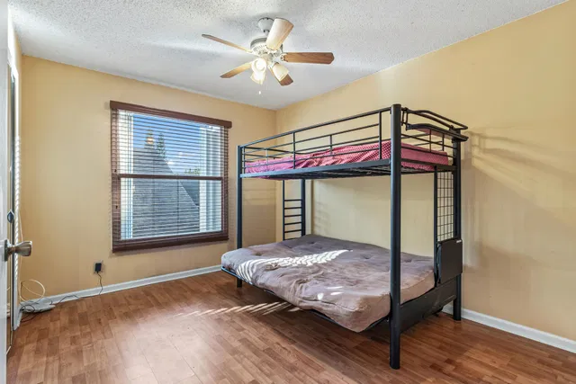 Residence photo 14