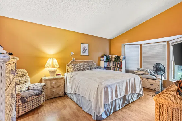 Residence photo 19