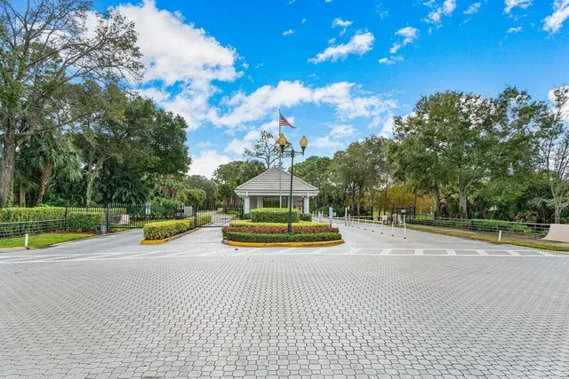 Residence photo 45