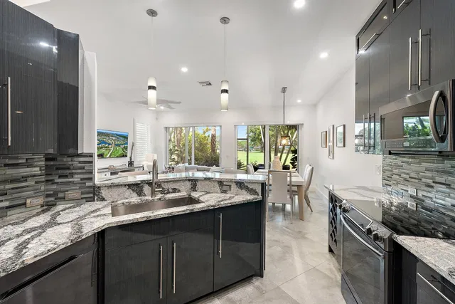 PGA National Palm Beach Gardens Residence photo 12