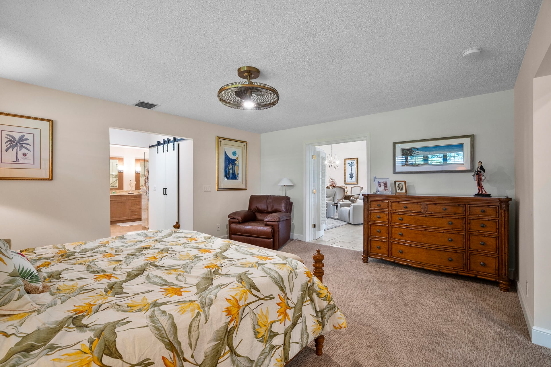 Residence photo 56