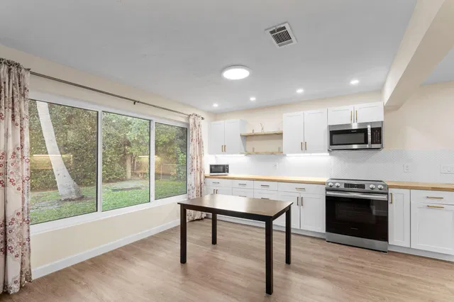 Residence photo 11