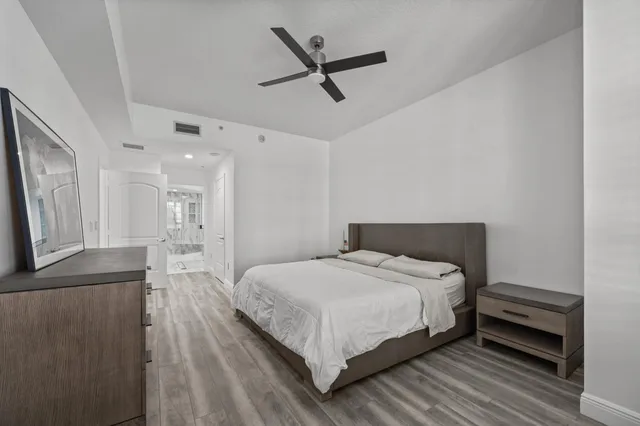 One City Plaza Unit 615 photo 12