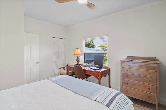 Residence photo 24