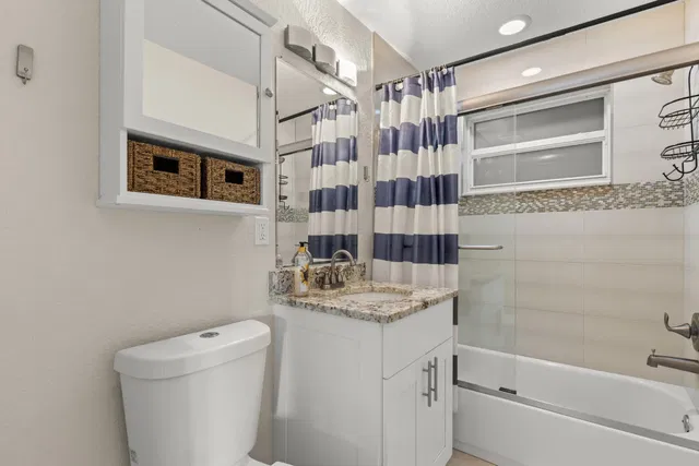West Palm Beach Residence photo 14