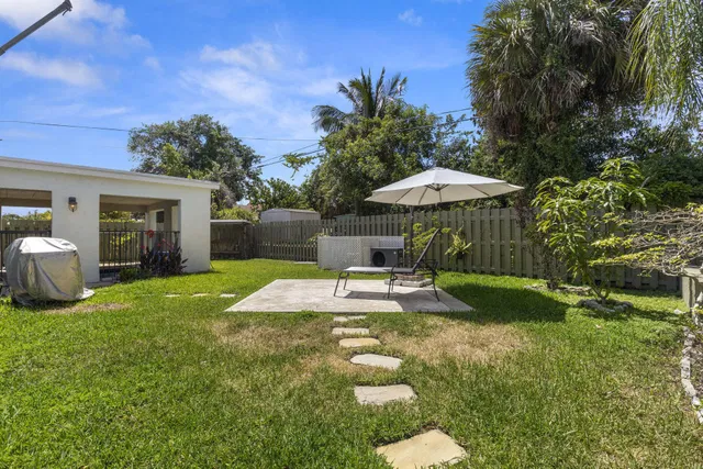 West Palm Beach Residence photo 30