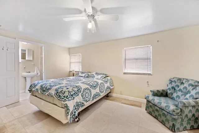 Residence photo 15