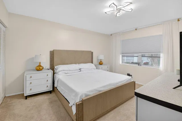 Unit 312 photo 18
