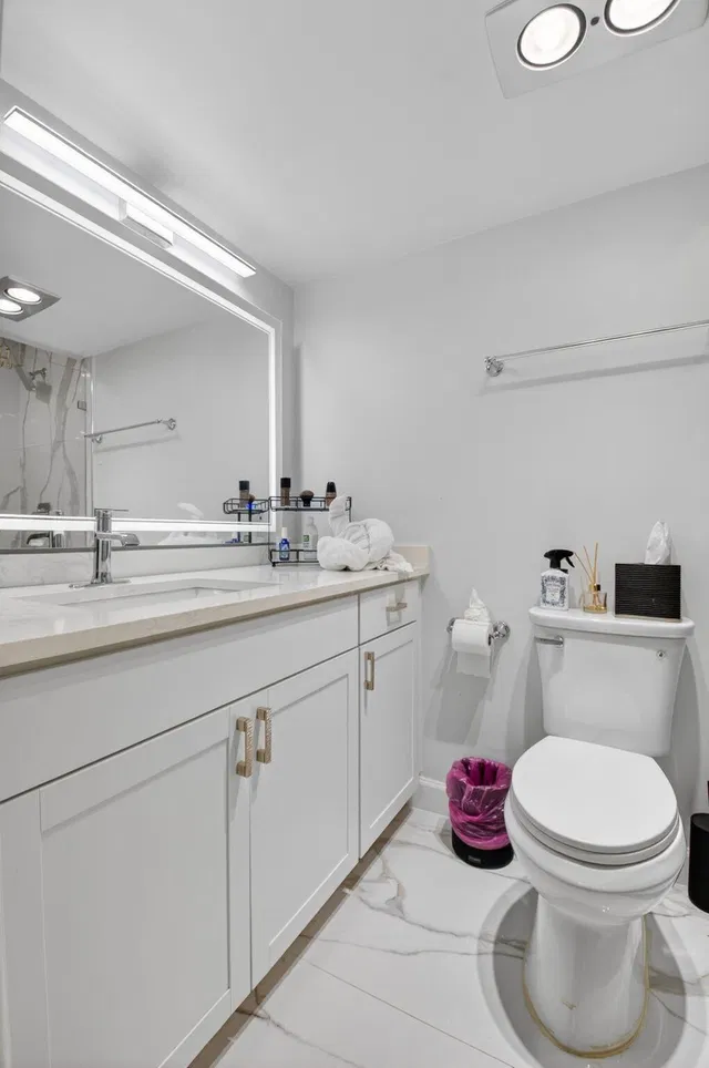 Unit 312 photo 21