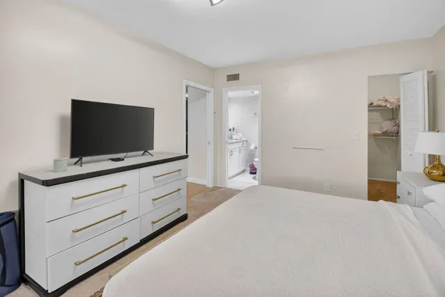 Unit 312 photo 23