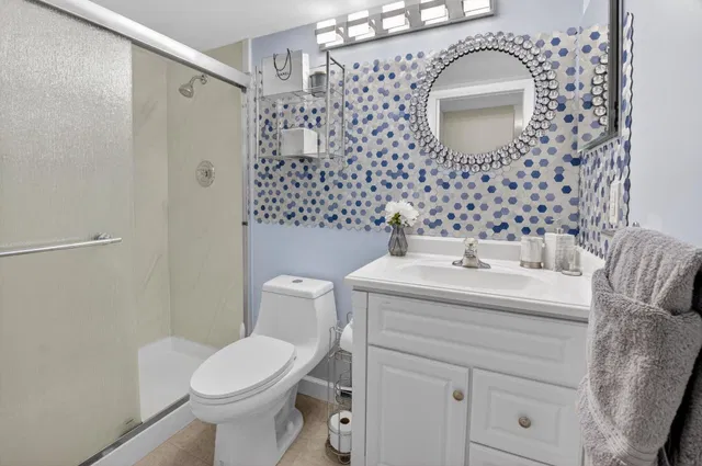 Unit 312 photo 28