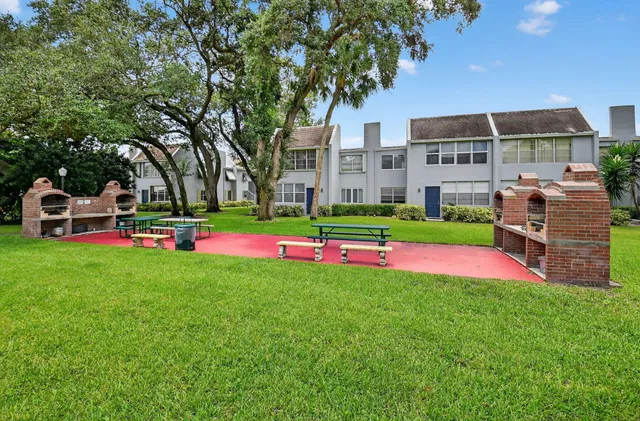 Unit 312 photo 43