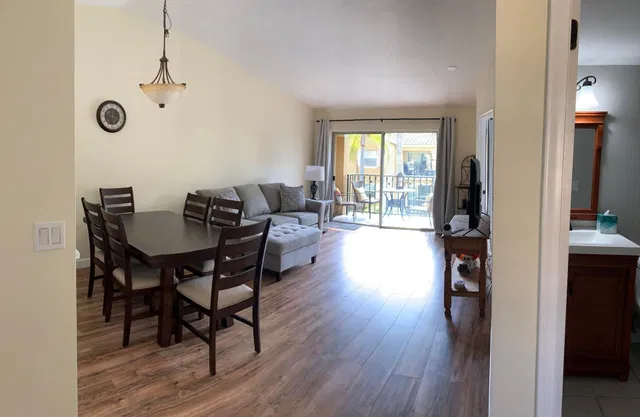 Unit 203 photo 3