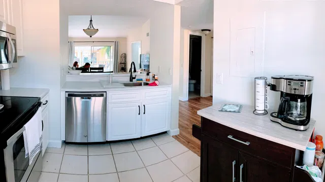 Unit 203 photo 5