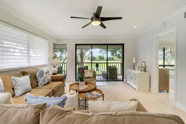 PGA National Palm Beach Gardens Residence photo 17