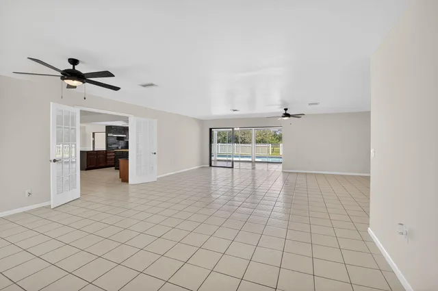 Residence photo 8