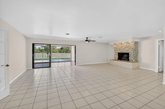 Residence photo 10