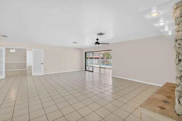 Residence photo 13