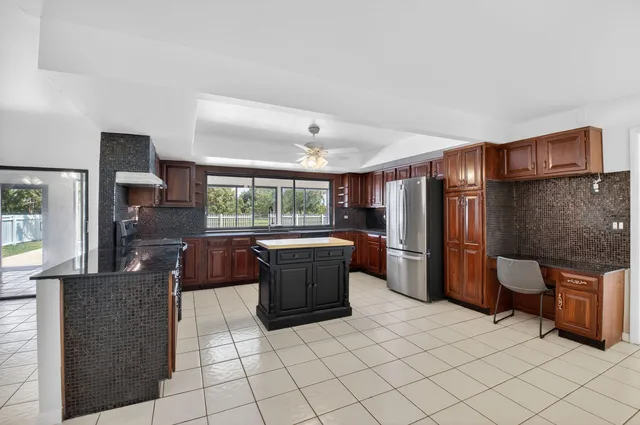Residence photo 19