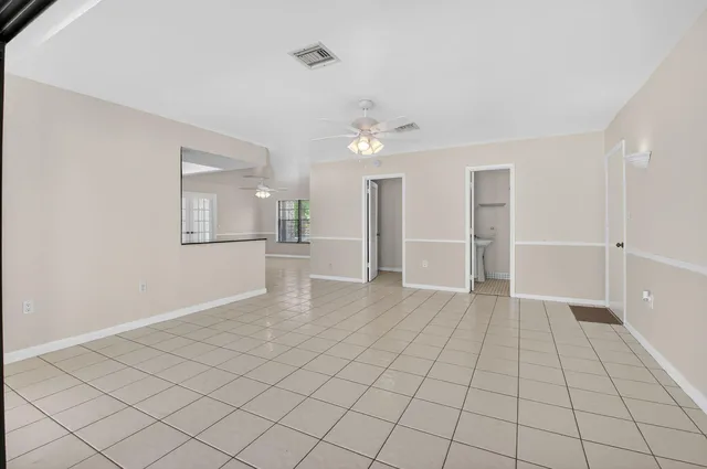Residence photo 28