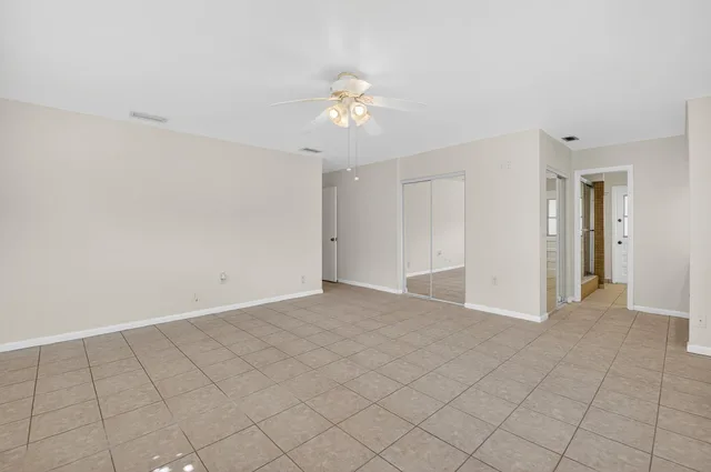 Residence photo 31