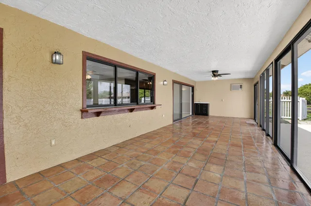 Residence photo 45