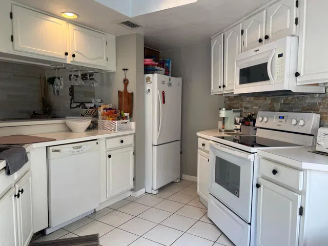 Residence photo 9
