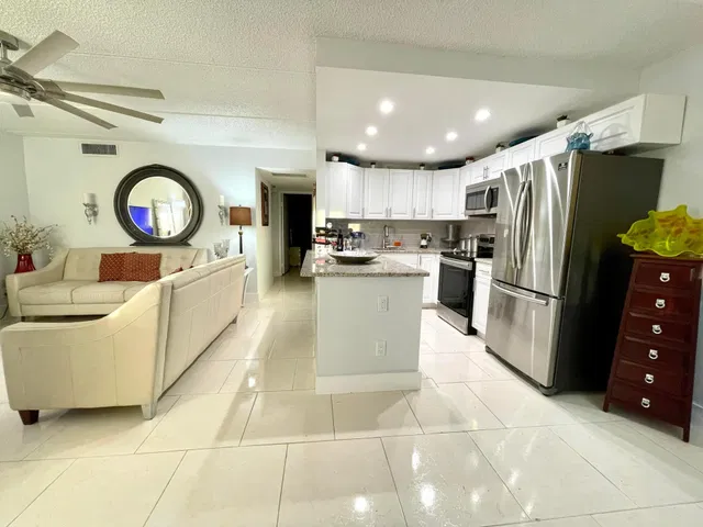  Unit 107 photo 6