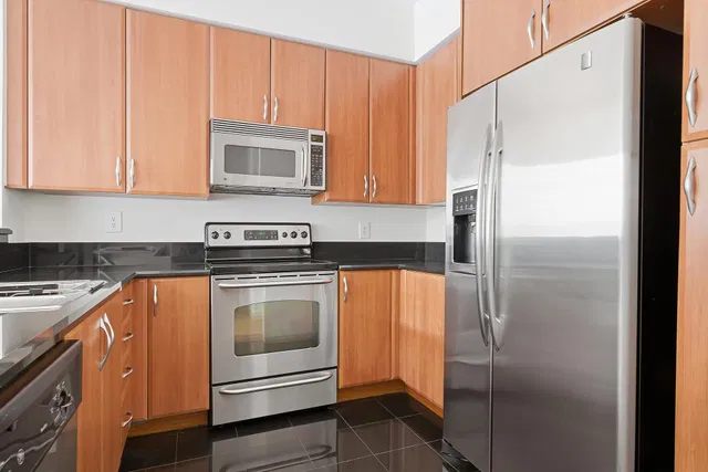 One City Plaza Unit 425 photo 5