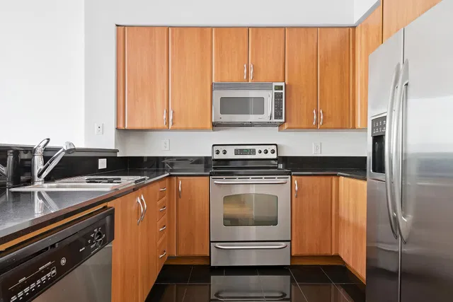 One City Plaza Unit 425 photo 7