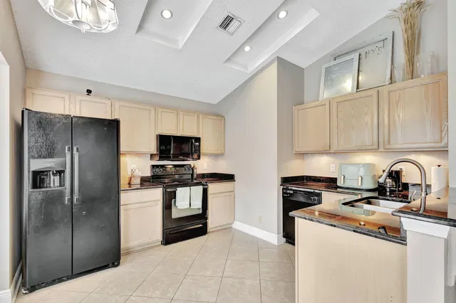 Residence photo 11