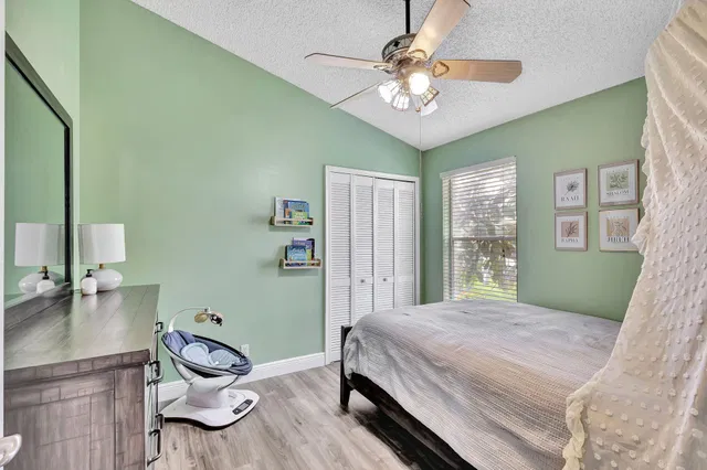 Residence photo 20