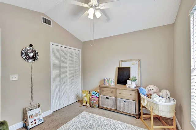 Residence photo 24