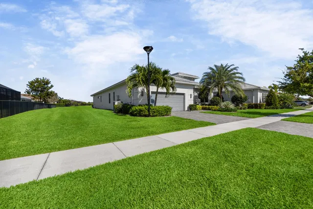  Residence photo 9
