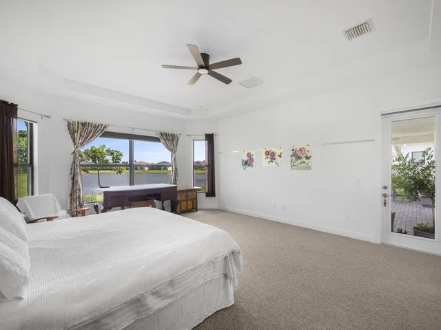  Residence photo 30